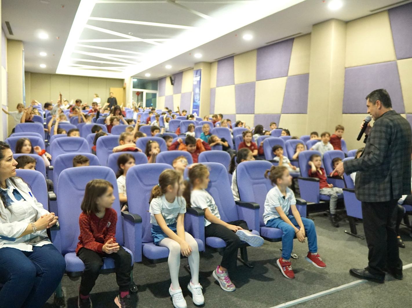 Ankara Etimesgut Çözüm Koleji Eryaman Kampüsü İlkokul Öğrencilerine Yönelik Bilinçli ve Güvenli İnternet Kullanımı Semineri