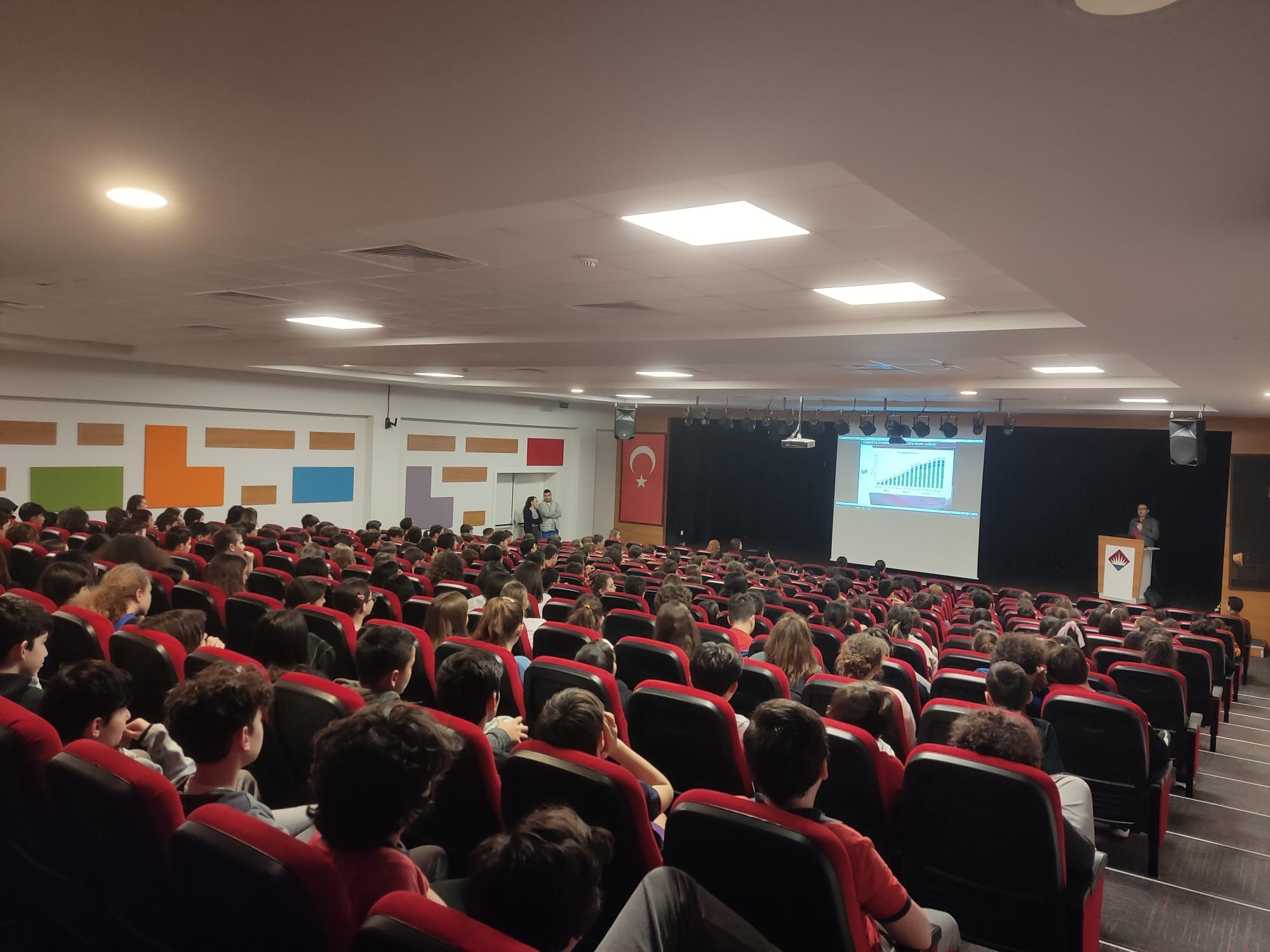 Samsun Atakum Bahçeşehir Koleji Öğrencilerine Yönelik Bilinçli ve Güvenli İnternet Kullanımı Semineri