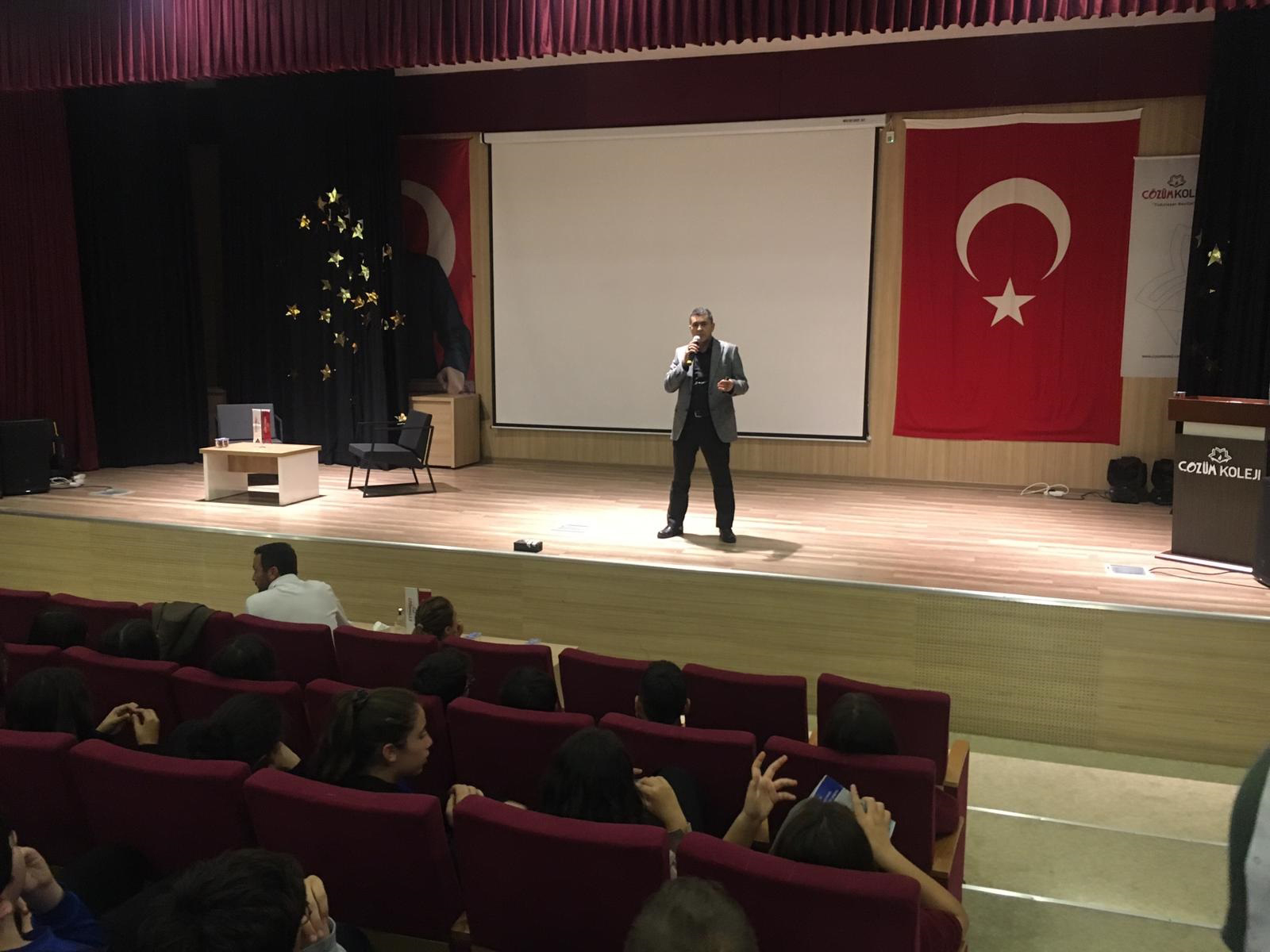Ankara Pursaklar Çözüm Koleji Öğrencilerine Yönelik Bilinçli ve Güvenli İnternet Kullanımı Semineri
