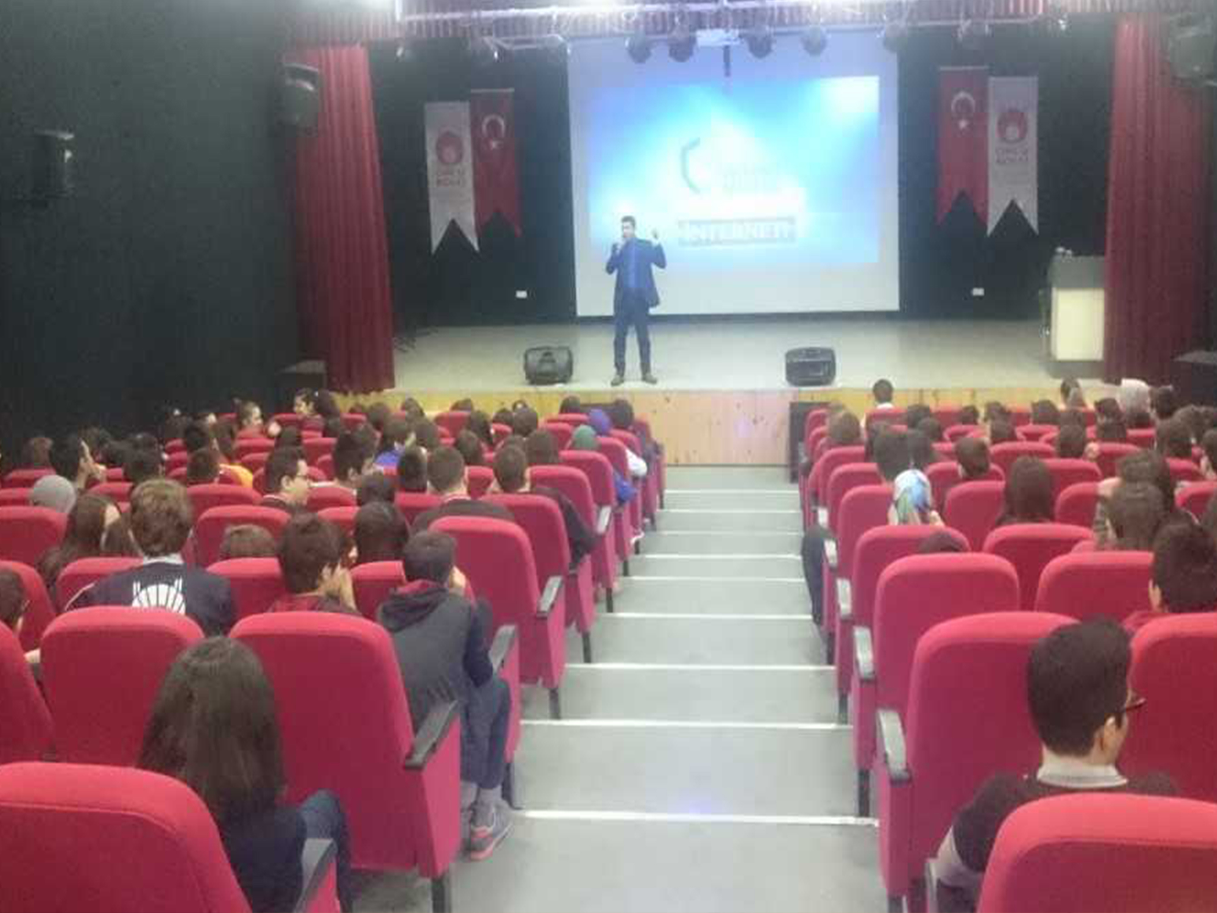 Ankara Keçiören Öncü kolejinde, Bilinçli Ve Güvenli İnternet Semineri
