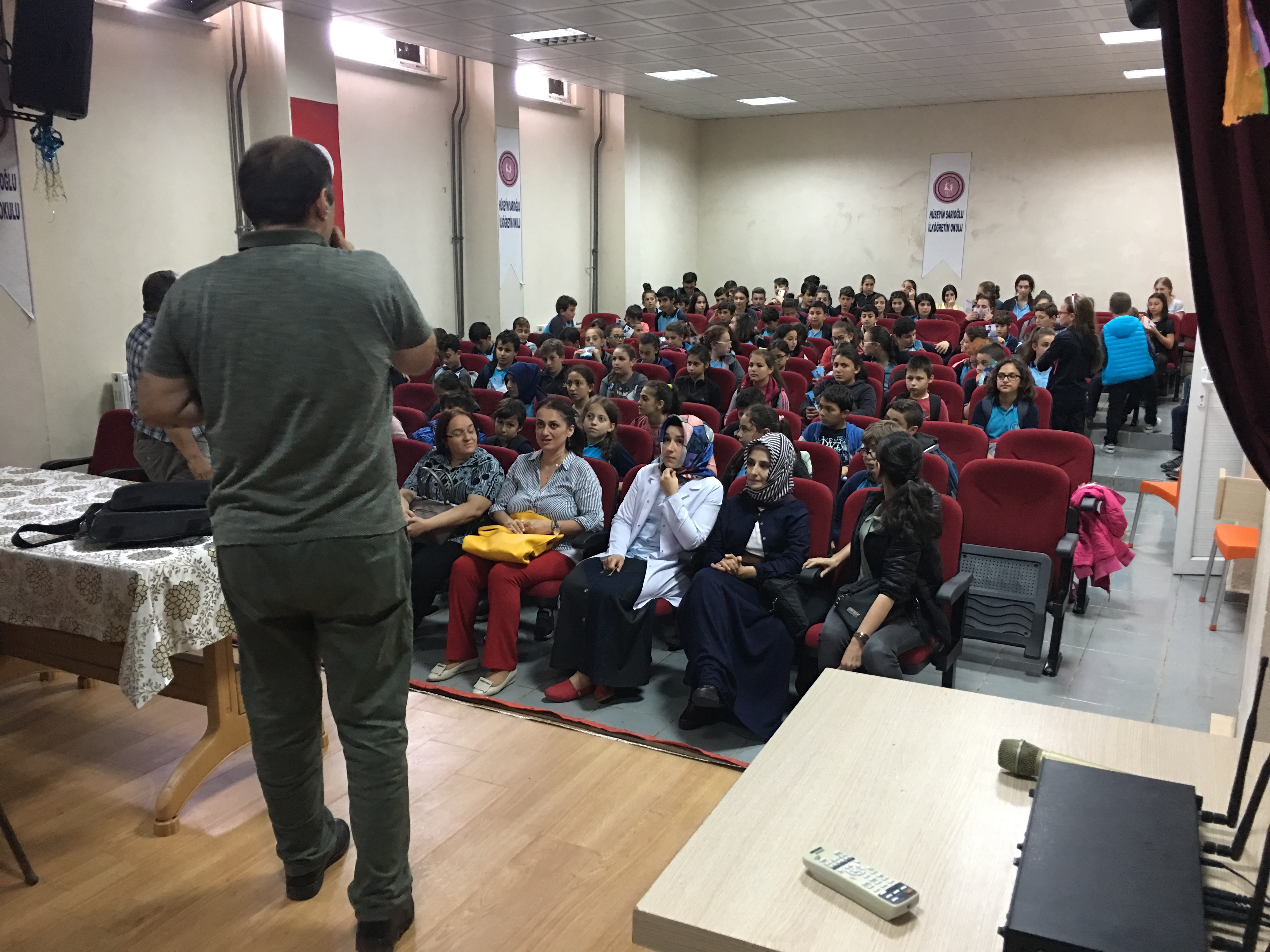 Rize Pazar Veysel Vardal İlkokulu ve Hüseyin Sarıoğlu Ortaokulu'nda Bilinçli ve Güvenli İnternet Semineri