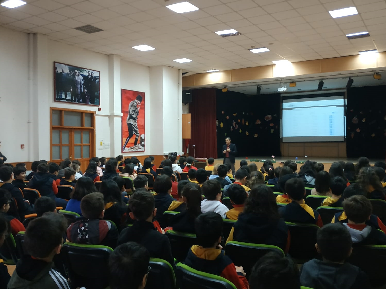 Ankara Çankaya İzzet Latif Aras Ortaokulu Öğrencilerine Yönelik Bilinçli ve Güvenli İnternet Kullanımı Semineri